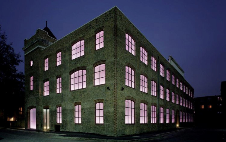 014-BuildingExterior-750x470 (1)